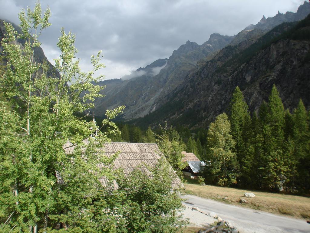 Chalet Hotel D'Ailefroide Bagian luar foto